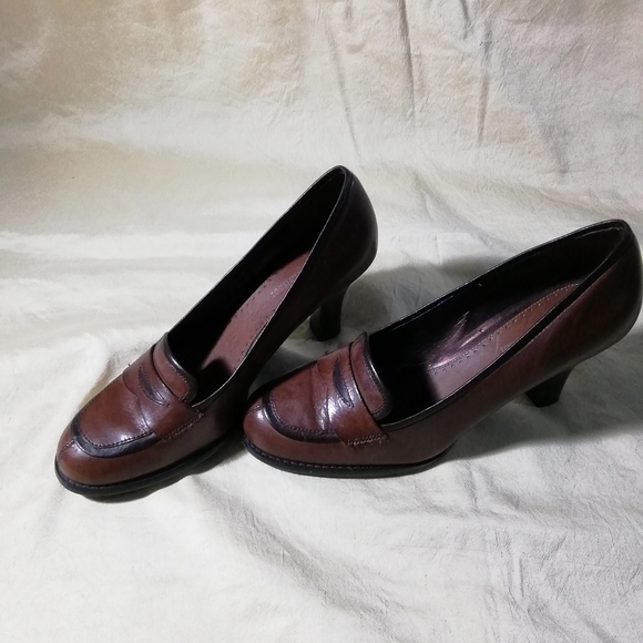 Naturalizer brown healed loafers size 7.5 - Picture 2 of 8